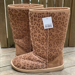 NEW Leopard Print Faux Fur Slipper Boots Sz 9